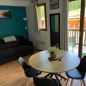 Appartement Vue Piste + Parking Souterrain Privatif Inclus, Les Orres